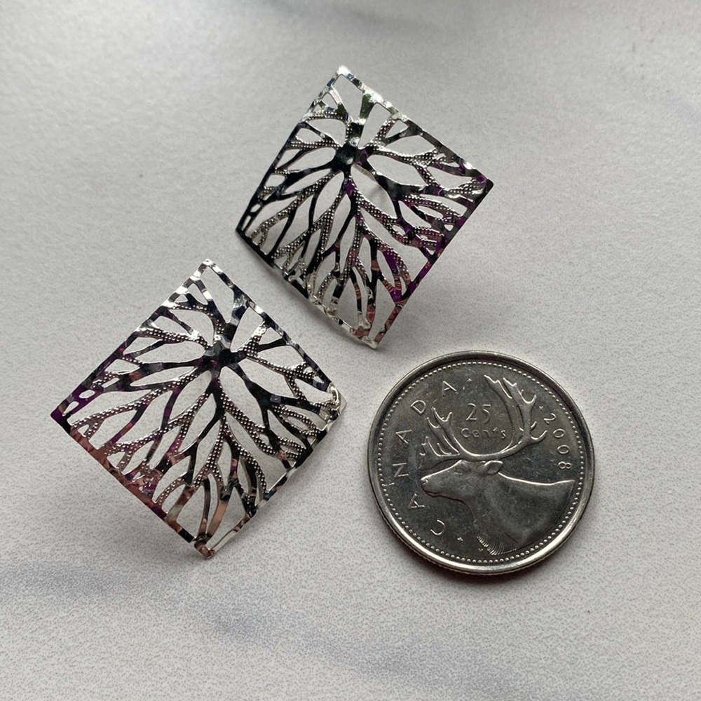 Sterling silver‎ lightweight statement stud earrings 925